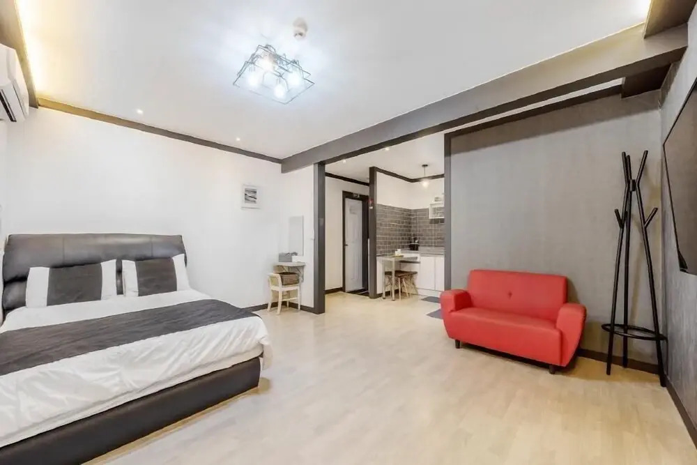 Gangneung Pradaevas Pension / Усадьба Сонёчан