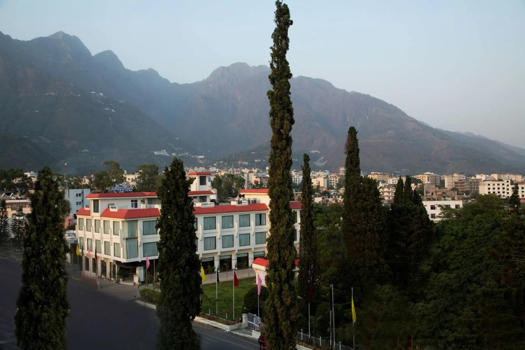 The Vaishnodevi Sarovar Portico