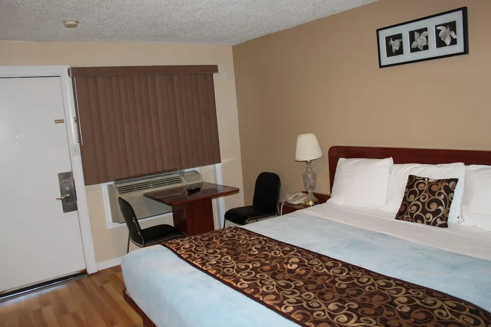 Budget Inn Massapequa