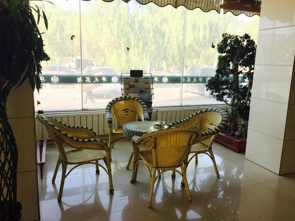 Jiayuguan Huatian Hotel