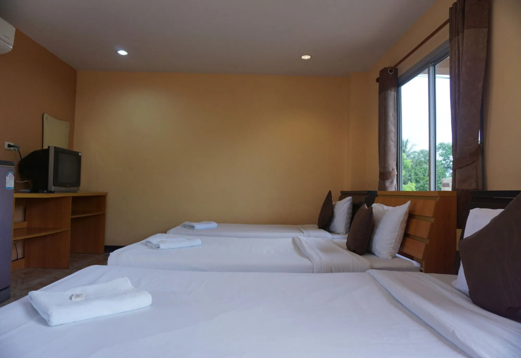 Phoemphoon 2 Hotel