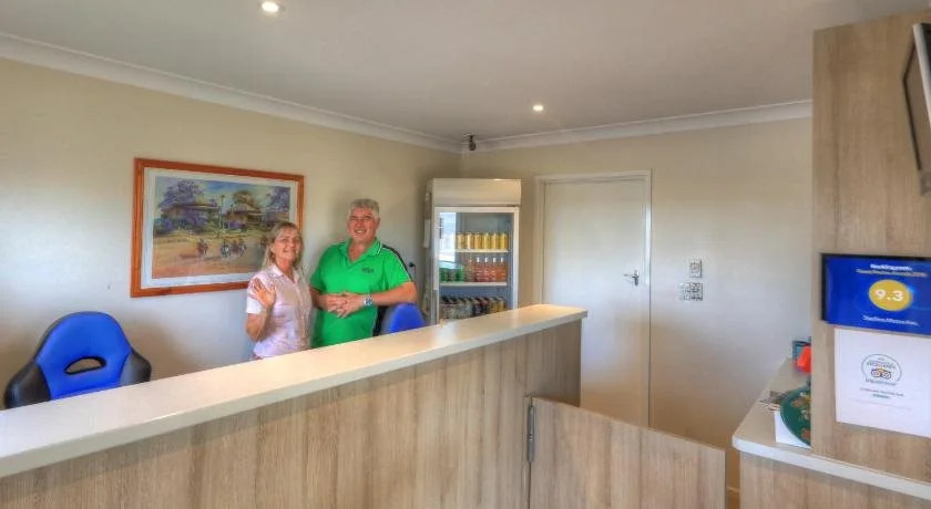 Starline Motor Inn