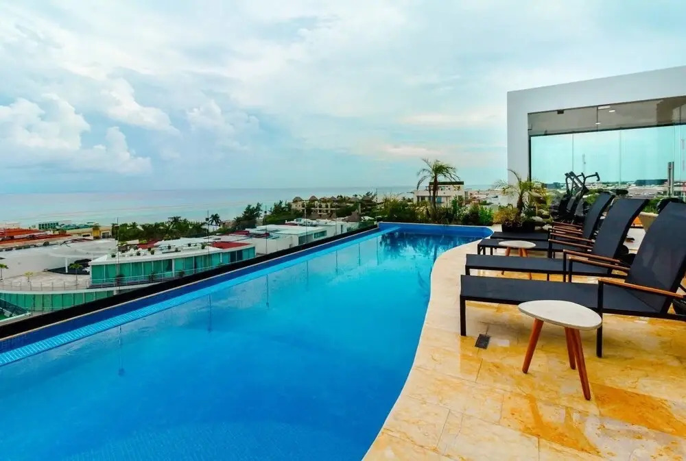 Brand New Studio! Steps From The Beach! AC! Best!