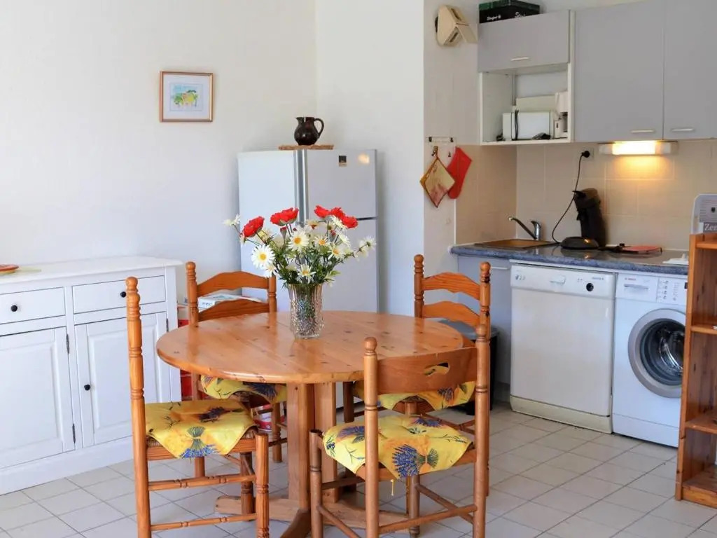 Appartement Le Lavandou, 2 pièces, 4 personnes - FR-1-251-292