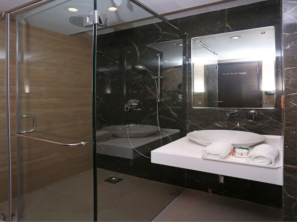 OYO 10192 Hotel Vista Residency