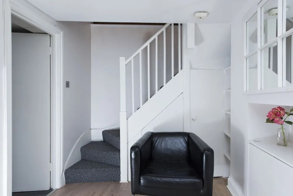 Stunning 1BR Kings Cross Flat!