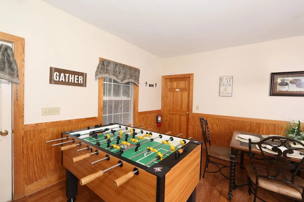 Apple Blossom 10 - Two Bedroom Chalet