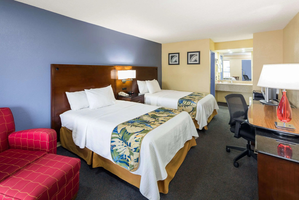 Days Inn by Wyndham Walterboro