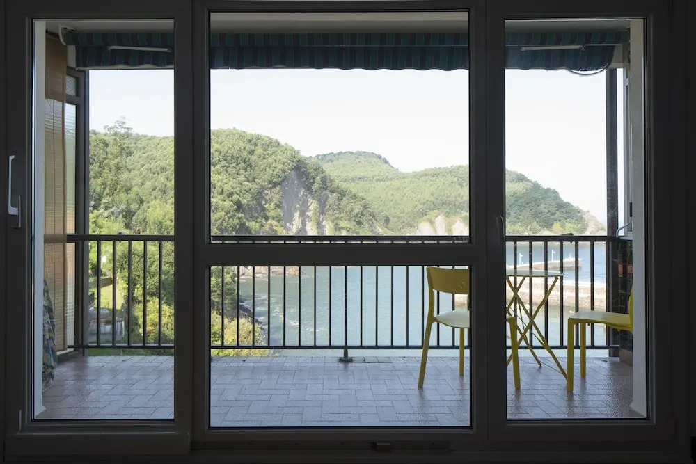 SEAVIEW I apartment by Aston Rentals