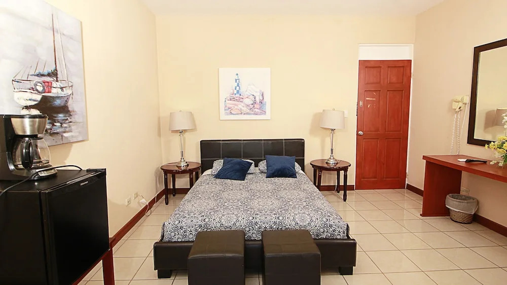 Hotel Las Brisas