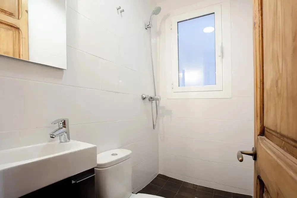 Ideal family Apartment by Sagrada Familia with balcony and wifi