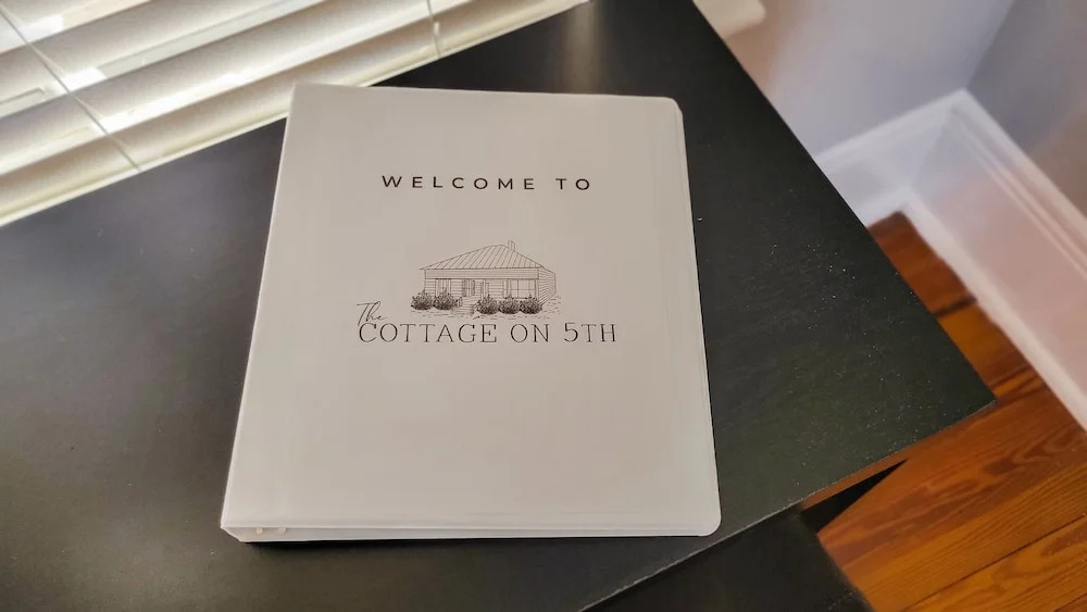 The Cottage on 5th