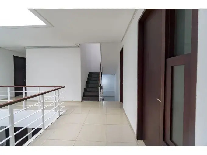 Residence Stasiun Tebet Syariah by OYO Rooms