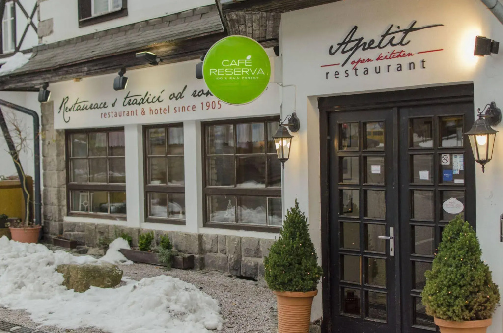 Lomnice Hotel & Restaurant