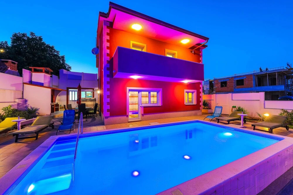 Apartments Damjan