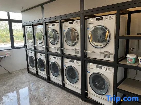 Manju Hotel (Yancheng Dafeng Yueda Automobile Science and Technology Park)