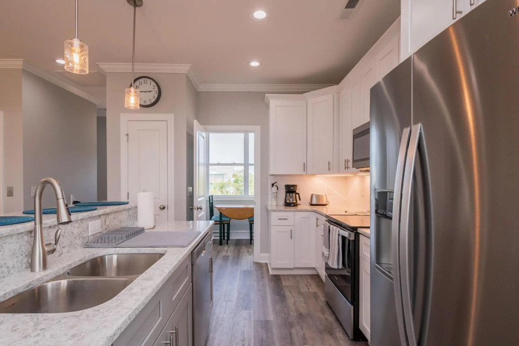 Pappys Place by Oak Island Accommodations
