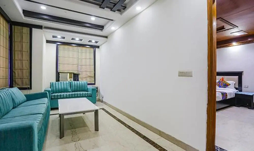 FabHotel Blue Moon Home Stay