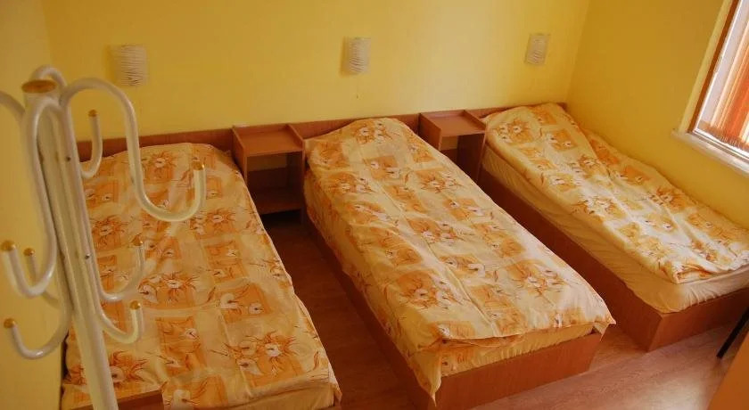 Elysia Hostel