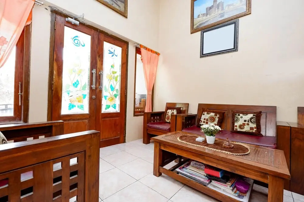 OYO 2430 Lisshaffa Homestay