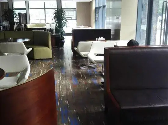 Lens International Hotel