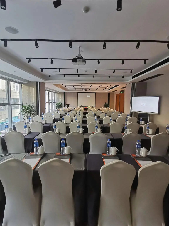 Howard Johnson by Wyndham Life ZhuoYuan Ningbo