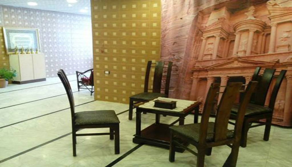 Al-Houriat Hotel