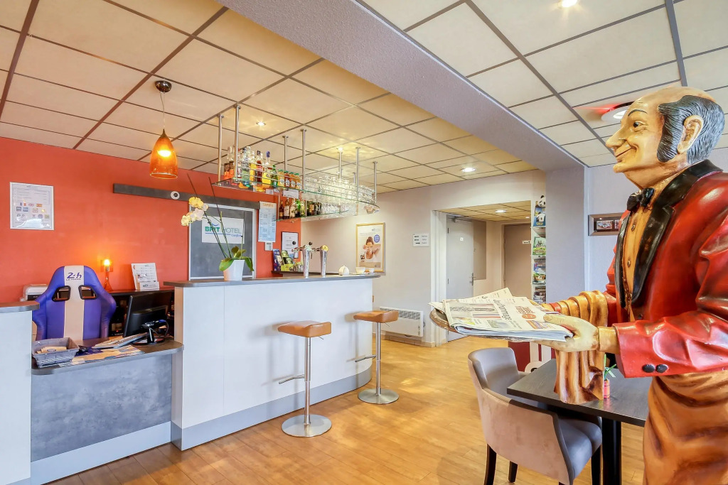Brit Hotel Les Evens
