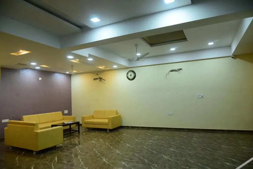 Hotel Savera Palace