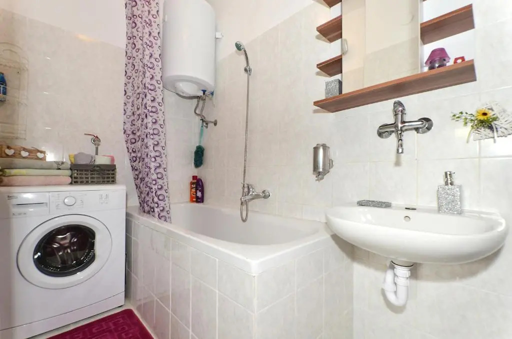 Apartment with a sea view terrace, Čiovo near Trogir