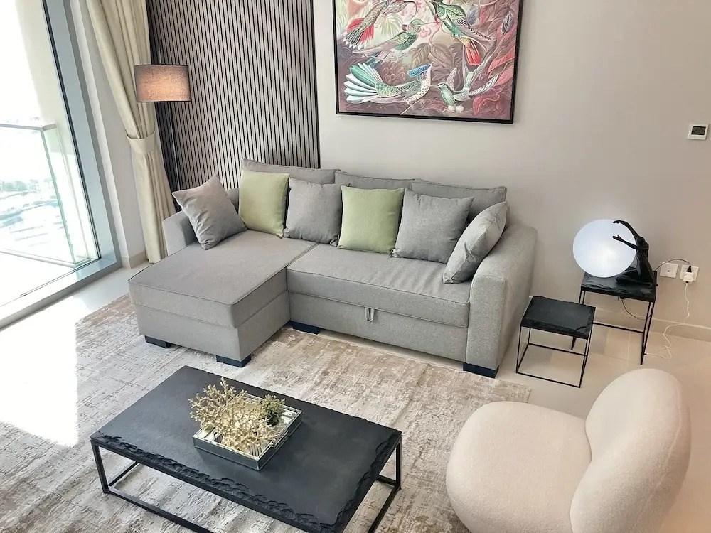 SuperHost - Stylish Apartment Facing Creek Harbour