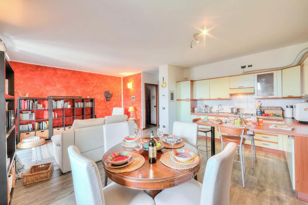 Miralago Lake View & Private Garden