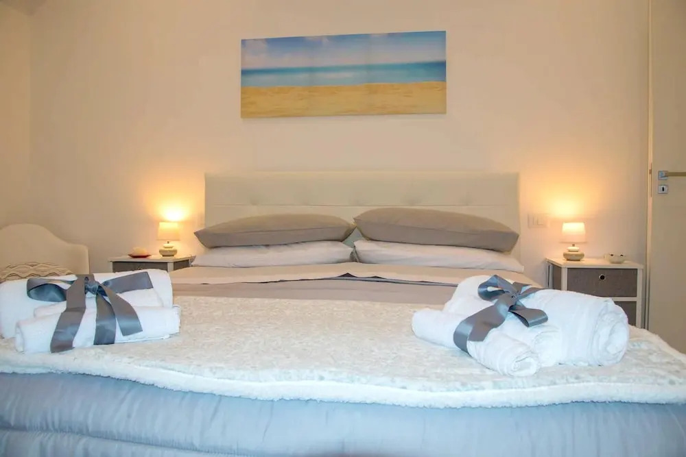 Apartment With one Bedroom in Palermo, With Furnished Terrace and Wifi - 300 m From the Beach