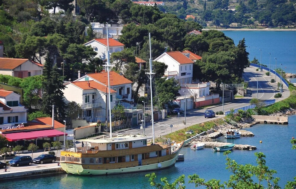 Nice Home in Tisno With Wifi and 1 Bedrooms