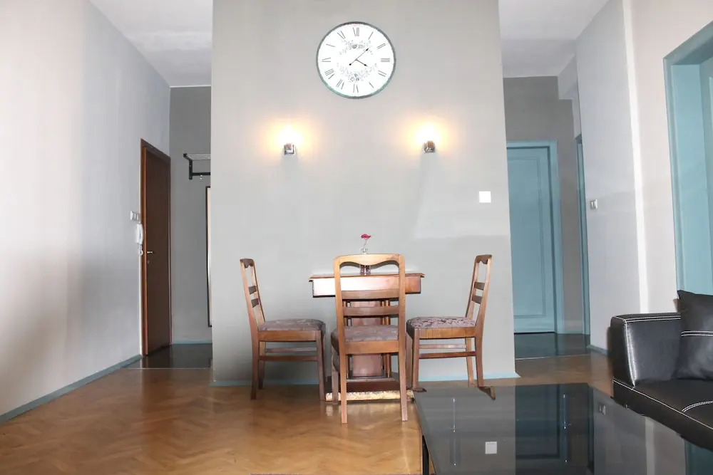 Popa Apartment