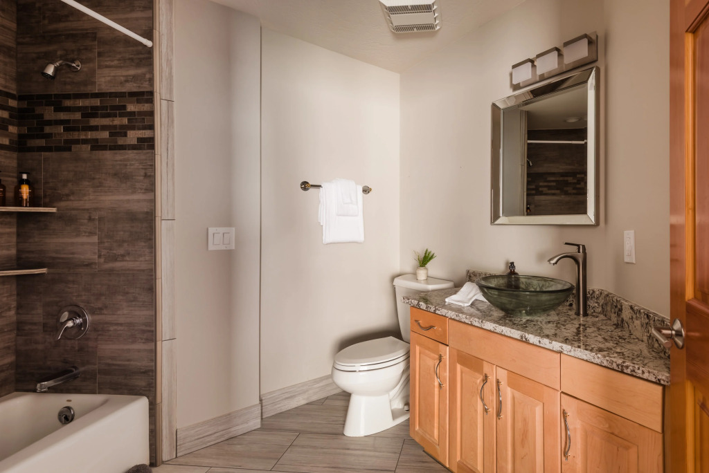 Sleeps 16! Modern Home Mins From Deer Valley! w/ Hot Tub  ❤ by AvantStay