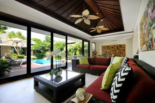 Seven Kejora - Beachfront Estate Sanur