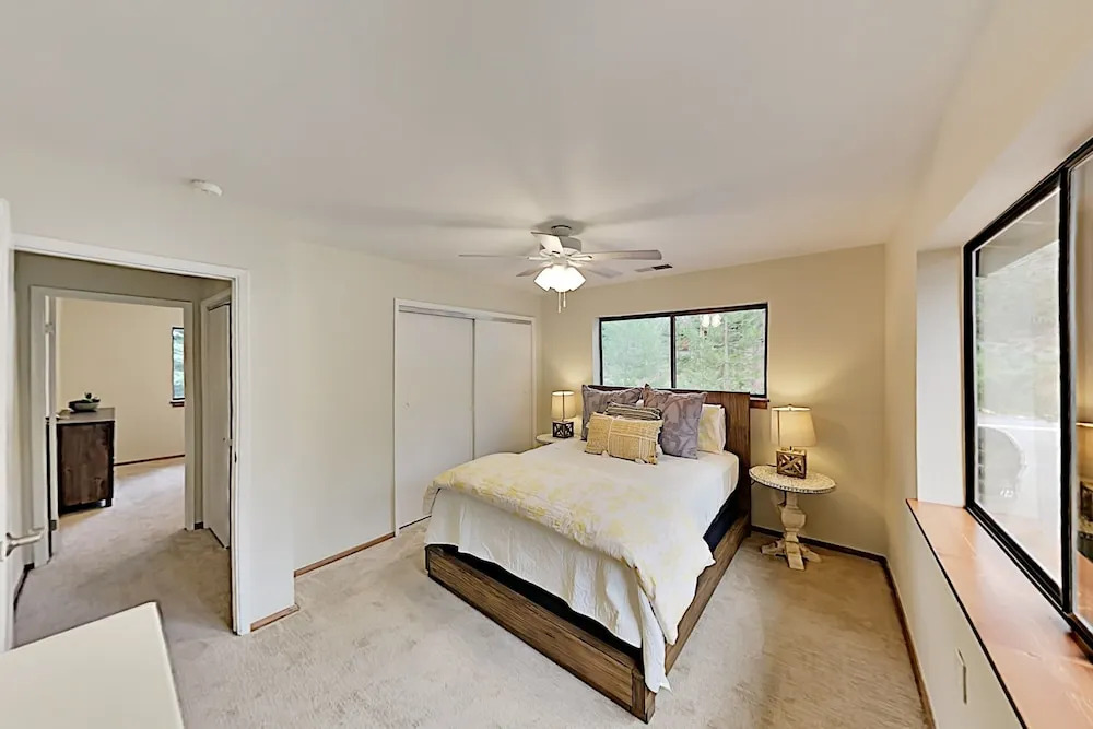 1168laus 5 Bedroom Home