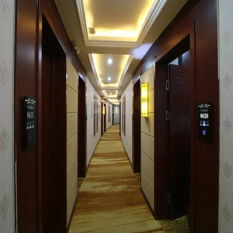 Starway Hotel Zhangye Runquan Lake
