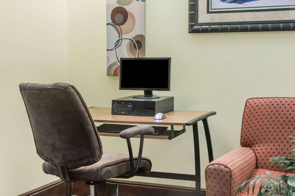 Days Inn by Wyndham Fort Myers