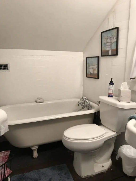 Riverboat Bed & Breakfast