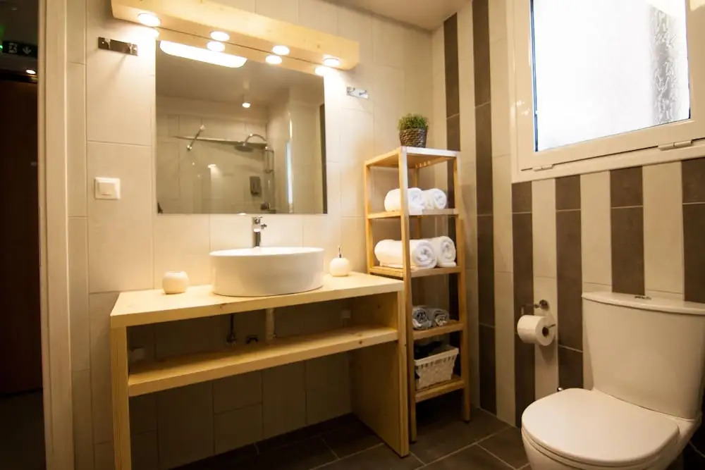 Dynasta Central Suites