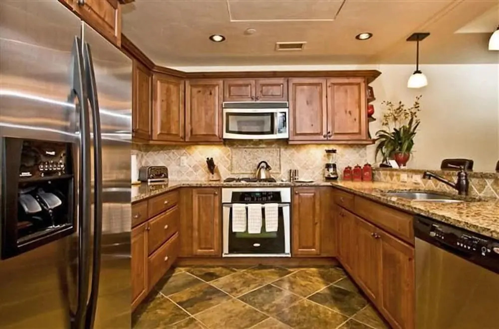 5106 Emerald Lodge, Trappeur's Crossing Apartment 5