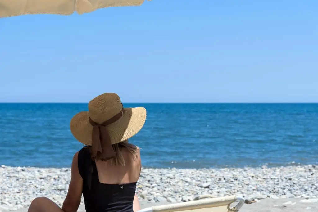Athina Luxury Villa, with Pool & Walk to the Beach, By ThinkVilla
