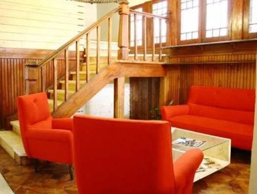 Dominica Hostel