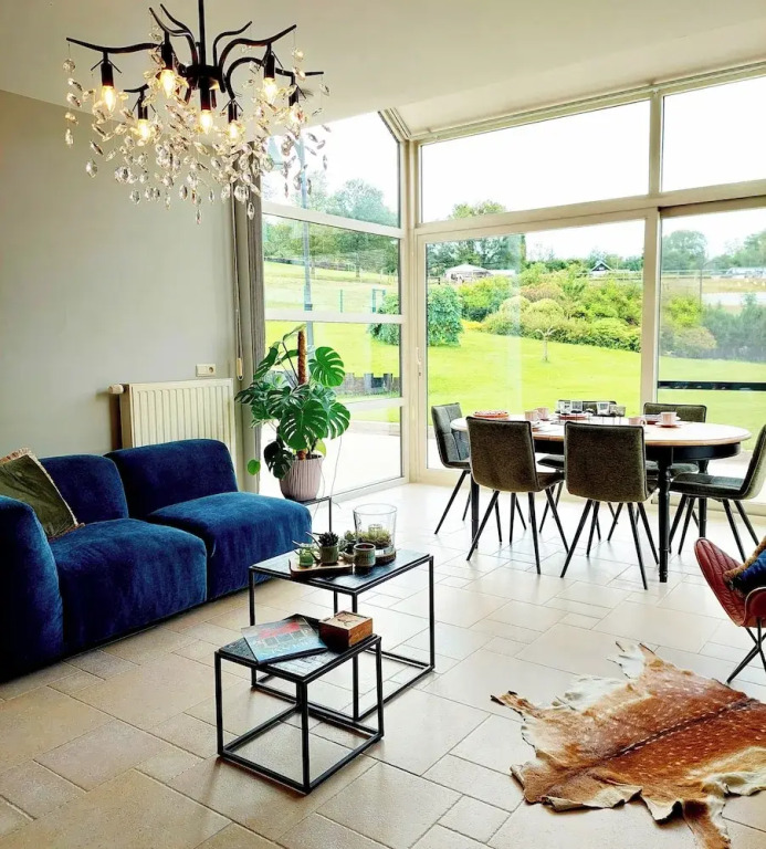 Cha Cha de Loup-B&B-Vakantiewoning met verwarmd binnenzwembad en groot zonneterras in de Ardennen