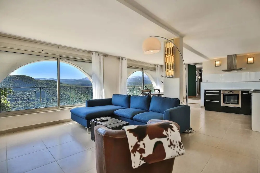 5 bed Villa in Provence With Pool, Outdoor Kitchen