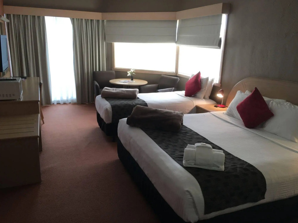Statesman Hotel