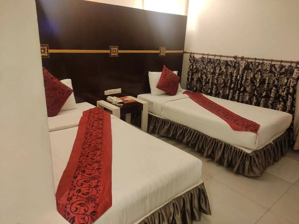 Hotel Asok Inn