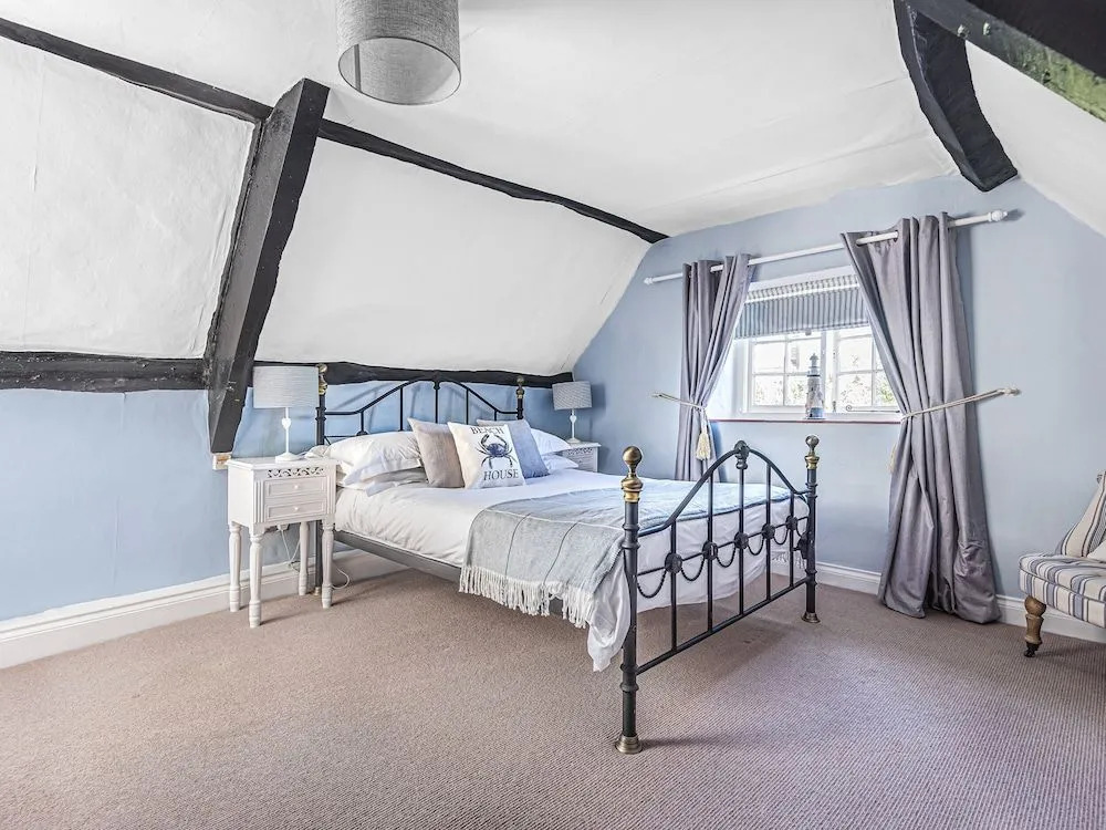 Dragon House Hotel